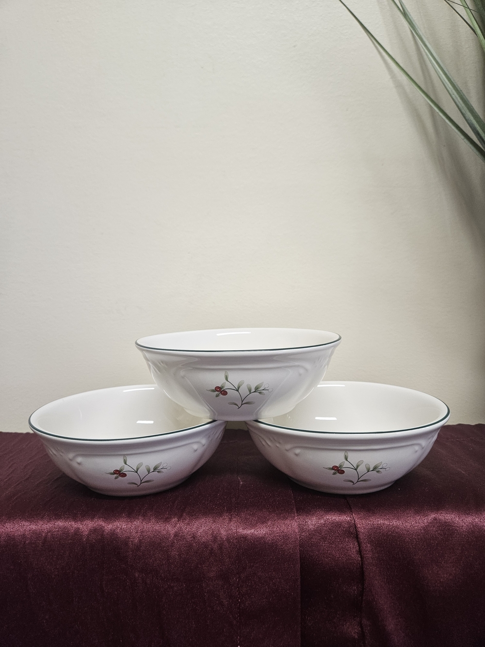 Pfaltzgraff 2005 Winterberry Collection Serving Bowls